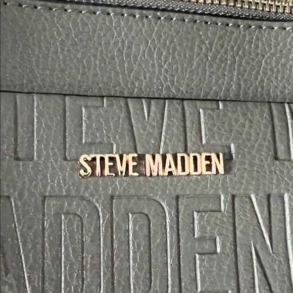 Steve Madden Blivia Maddi Olive Handbag with 2 Small Matching Bags - Picture 2 of 13